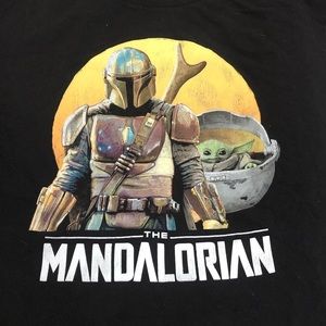 "STAR WARS" MANDALORIAN COLLECTABLE BLACK T-SHIRT (size XL)